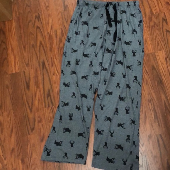 ***SOLD***Men’s Canyon Trail Deer Pajama Pants - Picture 3 of 4
